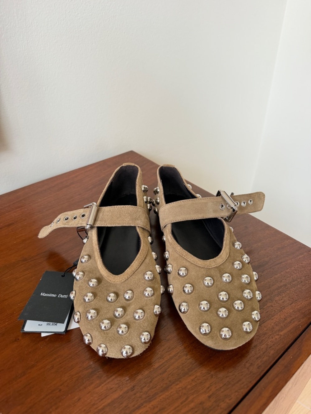 Massimo Dutti Studded Split Leather Ballet Flats